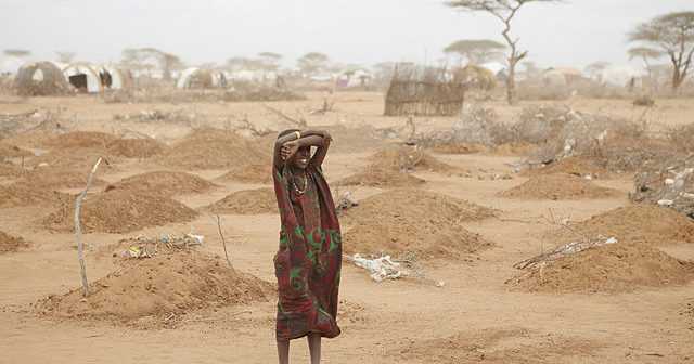 640px-Oxfam_East_Africa_-_A_mass_grave_for_children_in_Dadaab