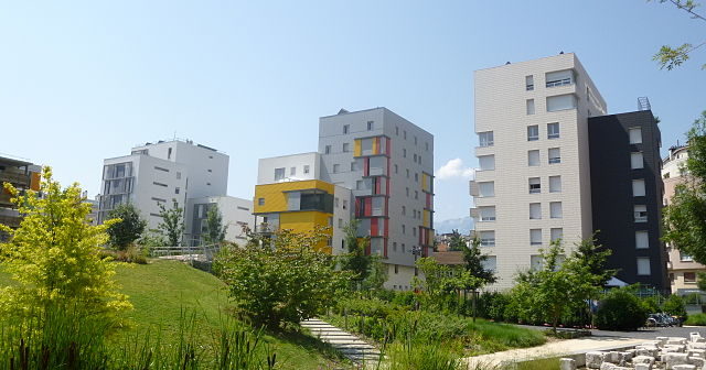 640px-Ecoquartier_de_Bonne_-_Grenoble_13