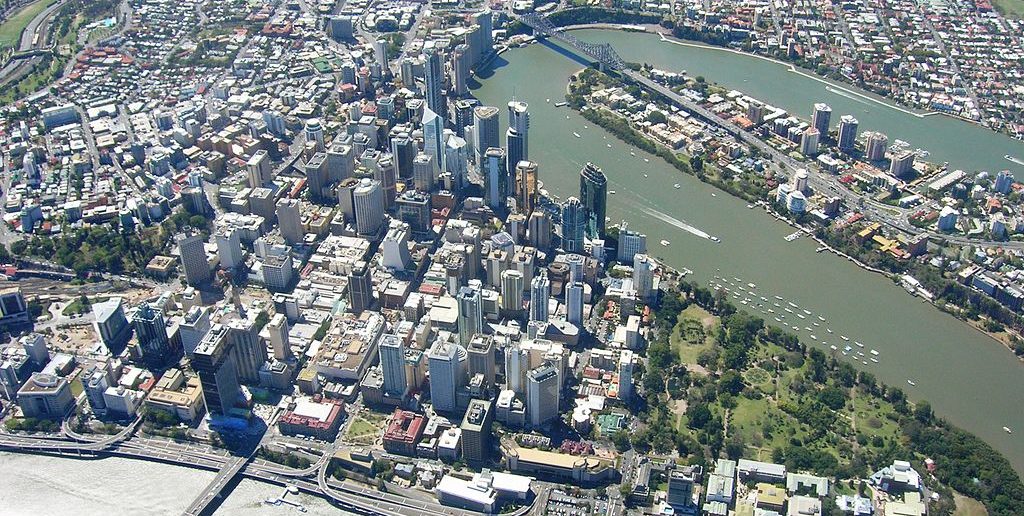 1024px-Brisbane_aerial_view_03